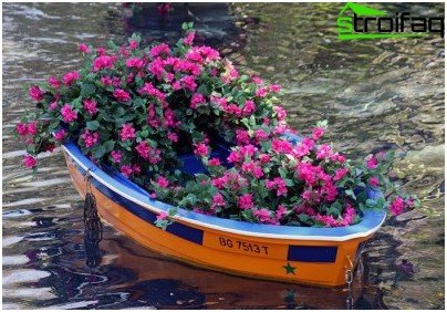 blomsterrabatt i en båt