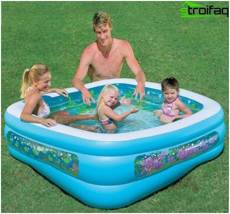 Pool för barn och vuxna