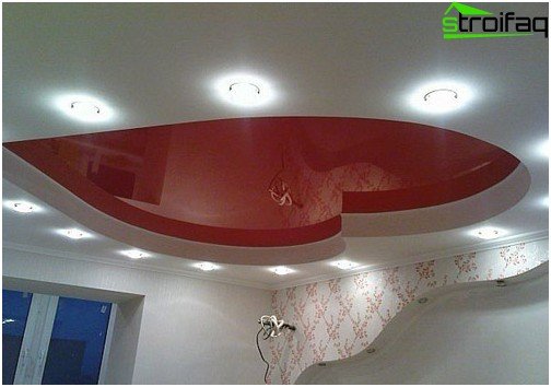 Glanzend spanplafond - een spectaculaire manier om uw huis te transformeren