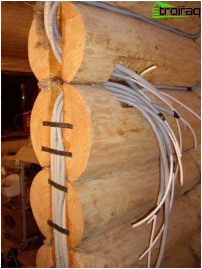 木造住宅の電気配線のマーキング