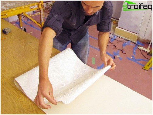Preparar papel tapiz para pegar