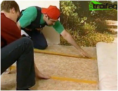 Montarea covorului pe bandă