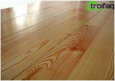Perché i pavimenti in legno sono rivestiti con vernici