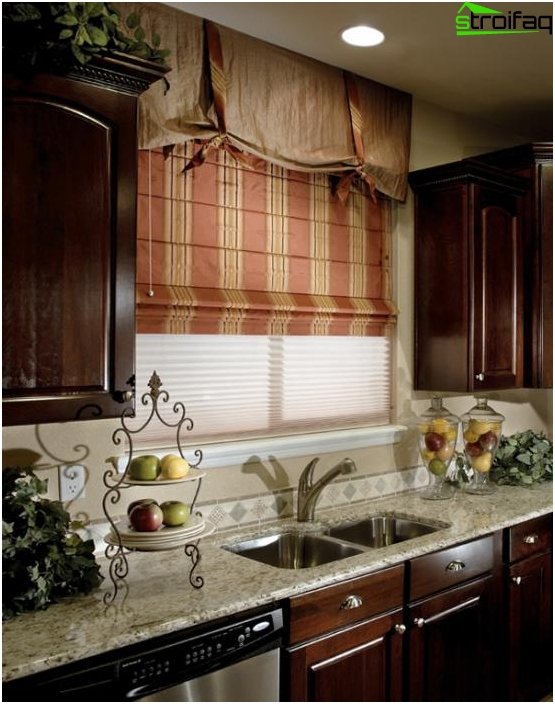 Roman curtains for the kitchen - 2