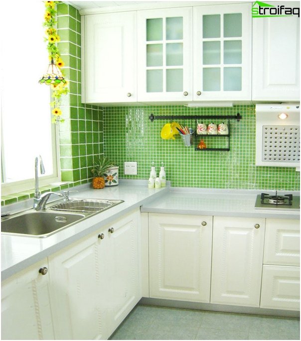 Tiles in the interior of the kitchen (laying 