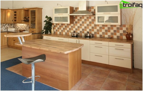 Tiles in the interior of the kitchen (laying 