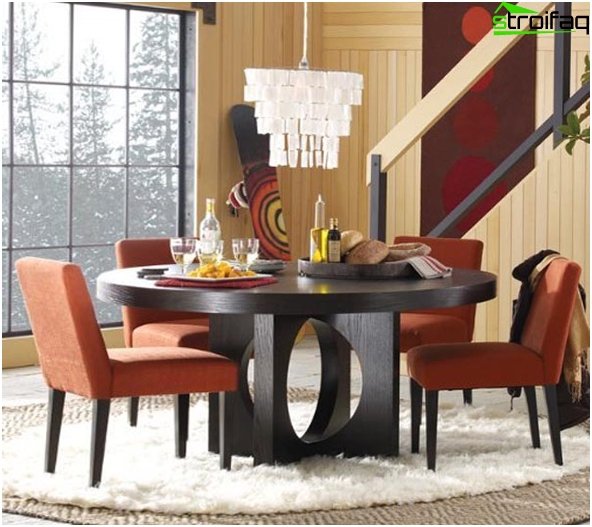 Round dining table - 3