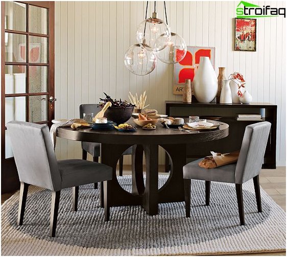 Round dining table - 5