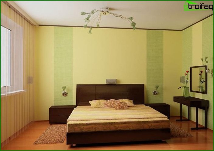 The combination of 2 types of wallpaper in the interior of the bedroom 8