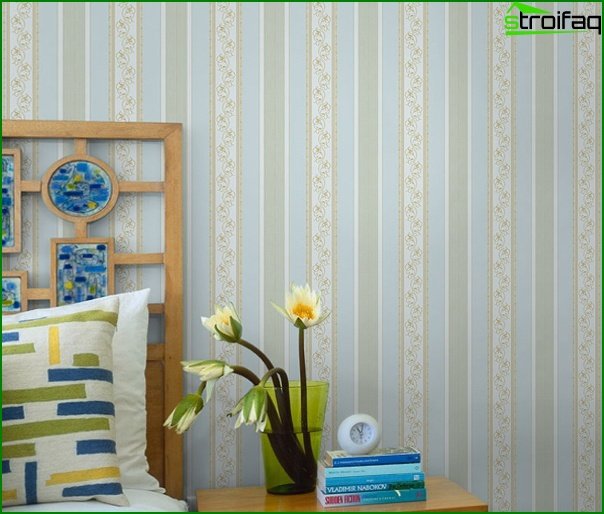 Non-woven wallpaper in the bedroom - 3