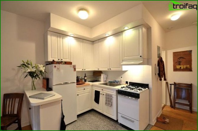 Kitchen in a studio apartment 2