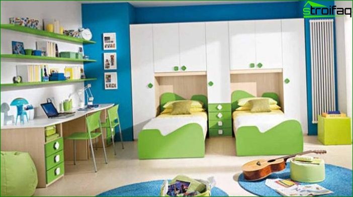 Room for two children of different ages 6