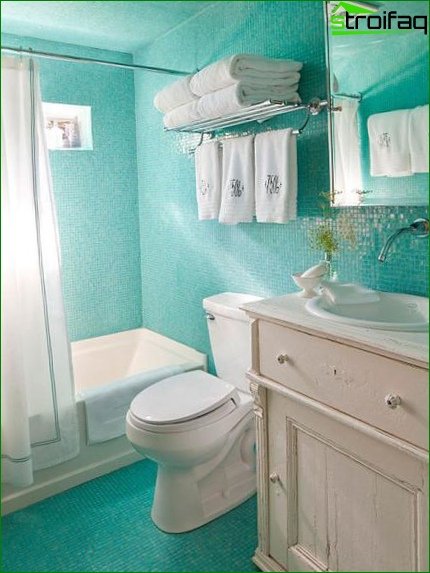 Photo of a small bathroom