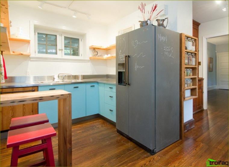 Køkkendesign - foto med køleskab