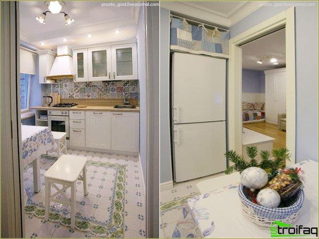 Kuchyň v Chruščově s lednicí
